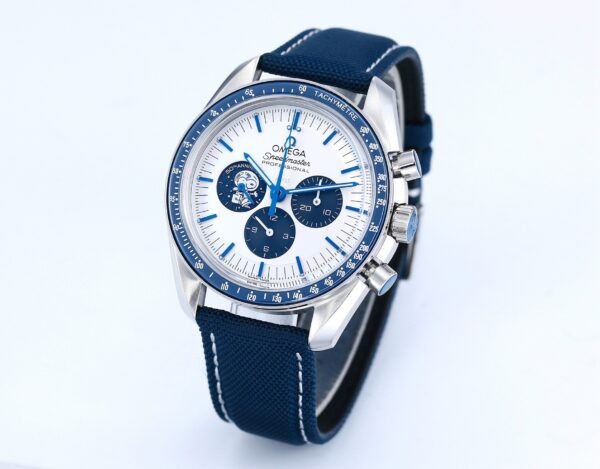 IMG_6557 Omega Speedmaster Snoopy Award