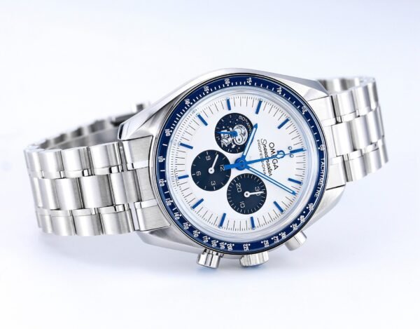 IMG_6567 Omega Speedmaster Snoopy Award
