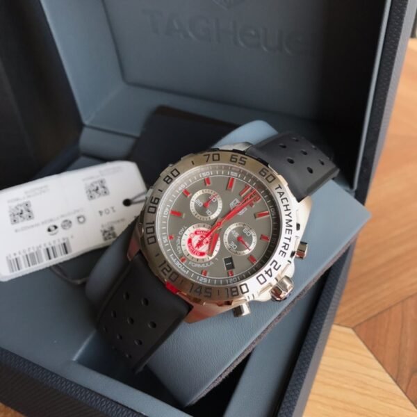 IMG_7311 TAG Heuer Formula 1 Manchester United Special Edition